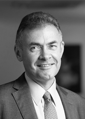 IPSASB Chair Ian Carruthers